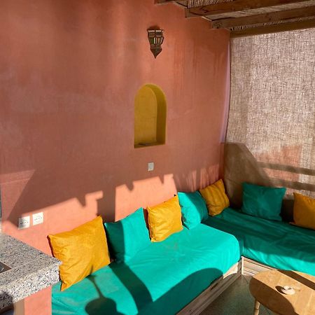 The Rainbow House Apartment Мирлефт Екстериор снимка
